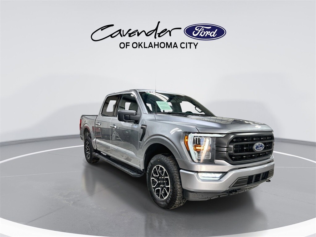 2023 Ford F-150 XLT photo 2