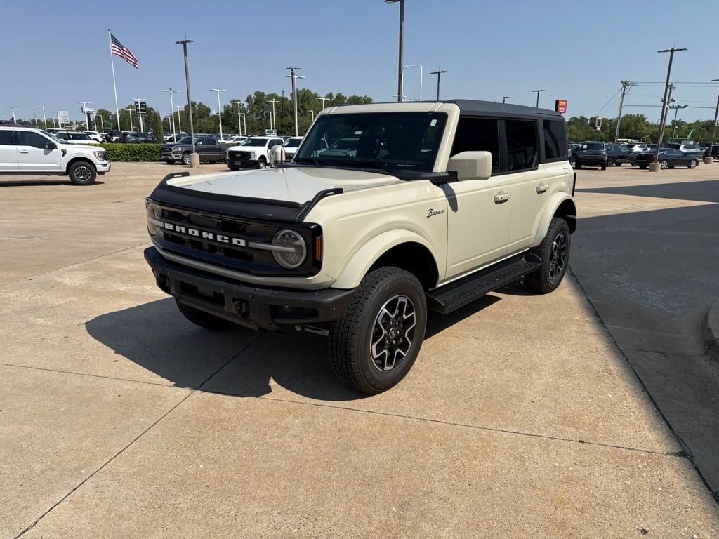Used 2025 Ford Bronco Outer Banks SUV
