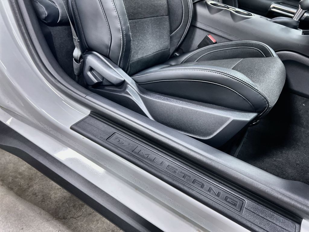 2026 Ford Mustang EcoBoost Fastback - Photo 27
