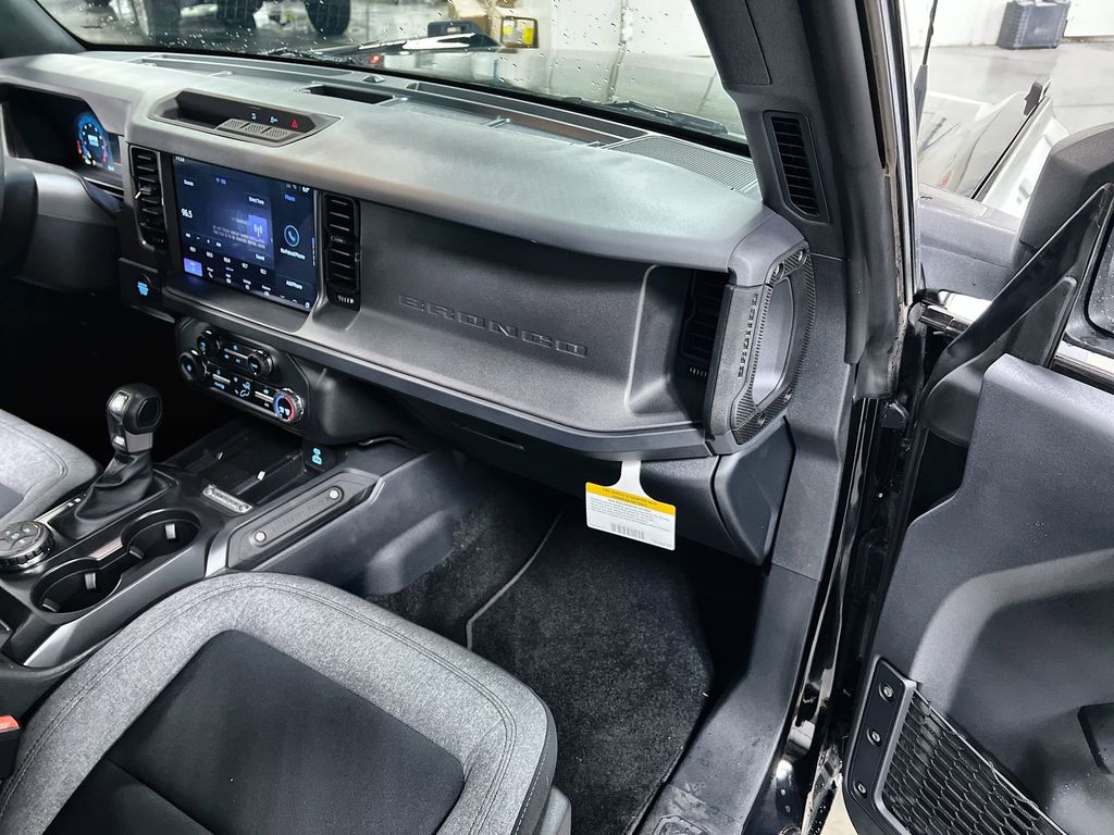 2025 Ford Bronco 4-Door Base - Photo 28