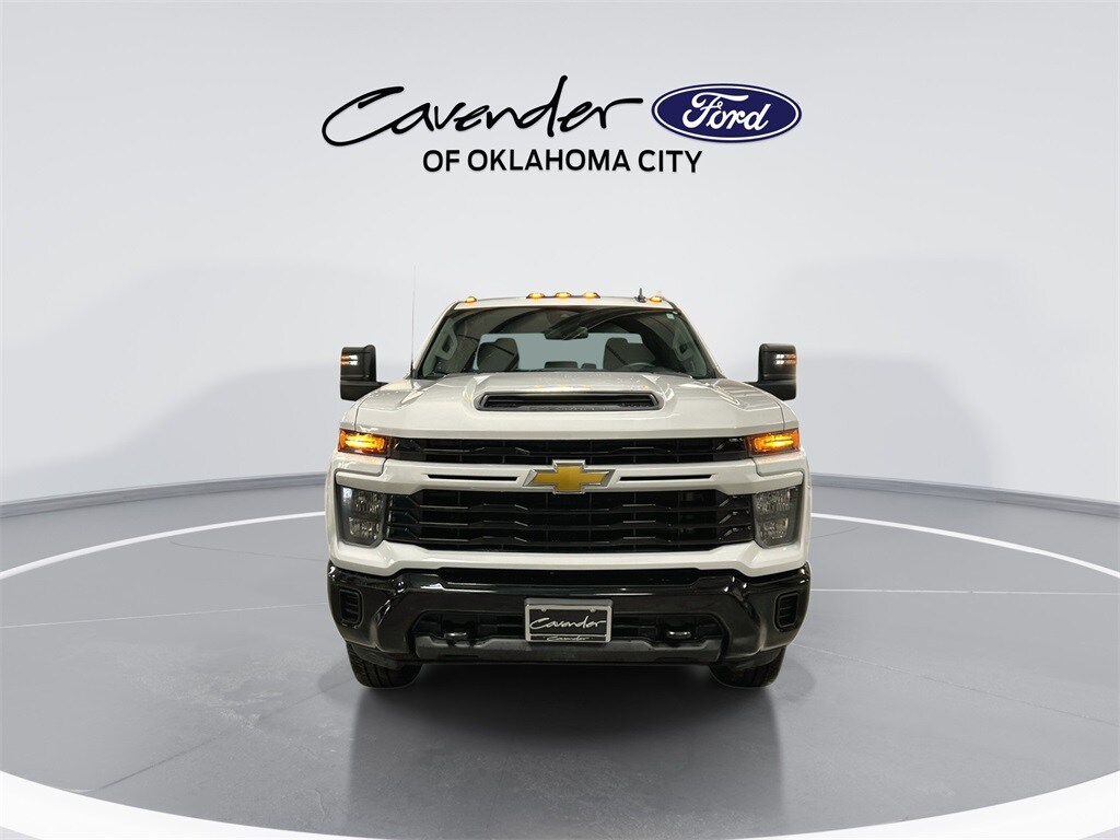 2024 Chevrolet Silverado 2500HD Custom Z71 photo 3