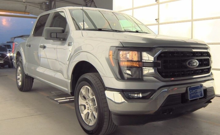 2023 Ford F-150 XLT photo 2