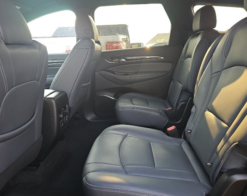 2024 Buick Enclave Premium photo 3