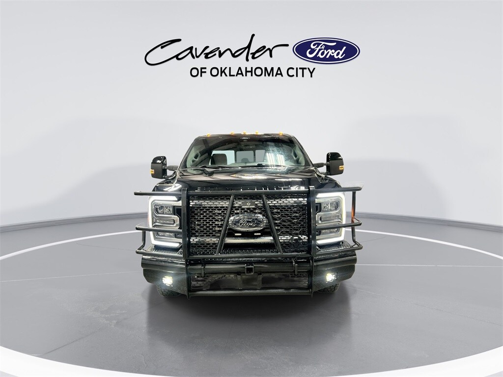 2024 Ford F-350 photo 2