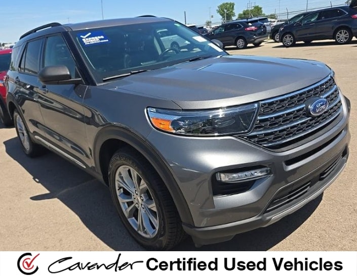 2023 Ford Explorer XLT 4WD's photo