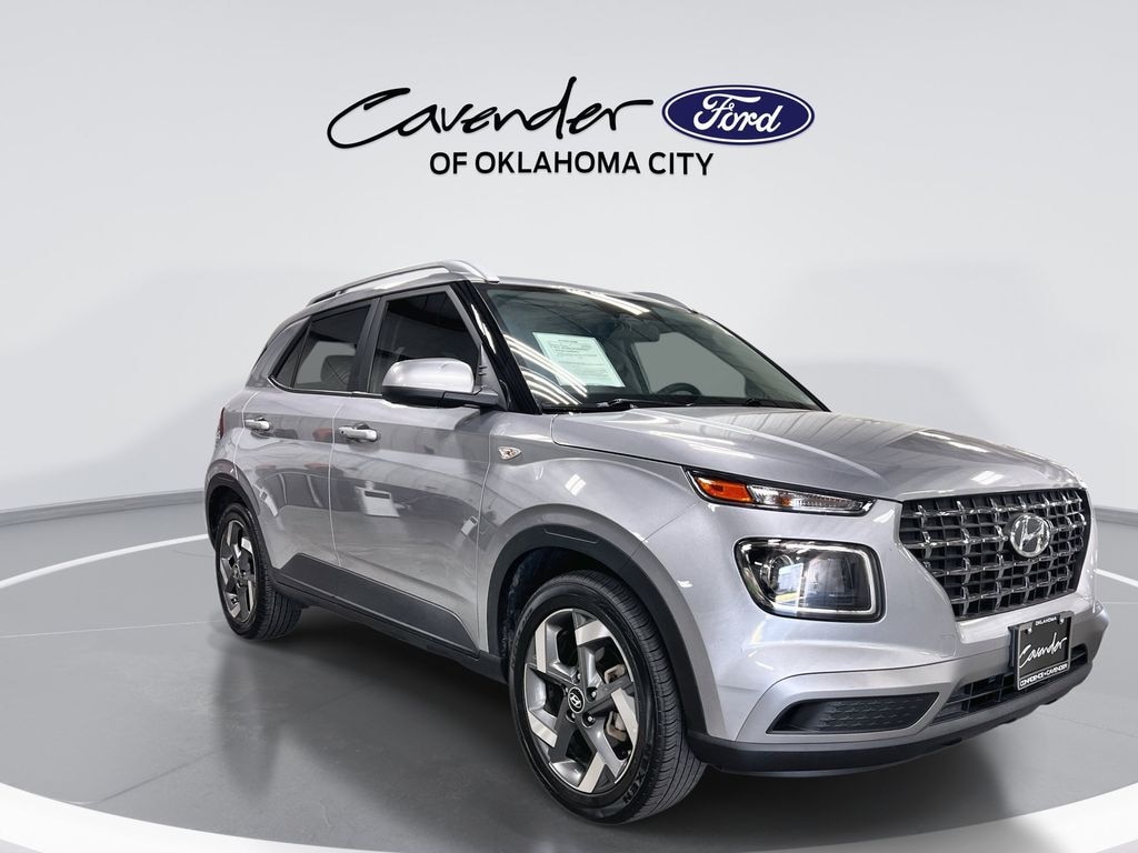 Used 2025 Hyundai Venue SEL SUV