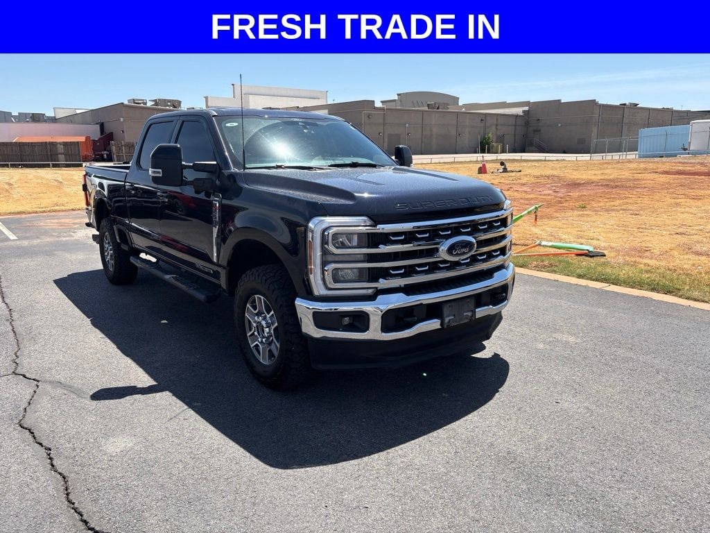 Used 2024 Ford F-250SD Lariat Truck