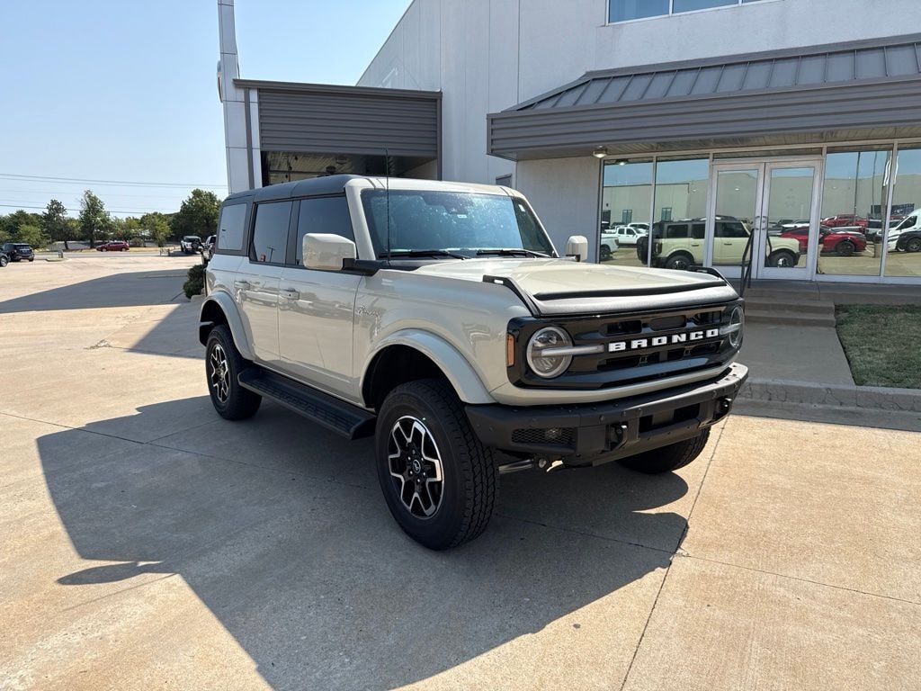 Used 2025 Ford Bronco Outer Banks SUV