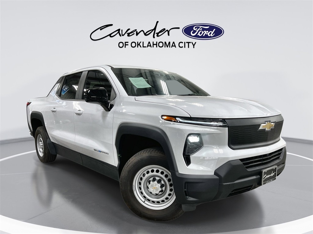 2025 Chevrolet Silverado EV Work Truck's photo