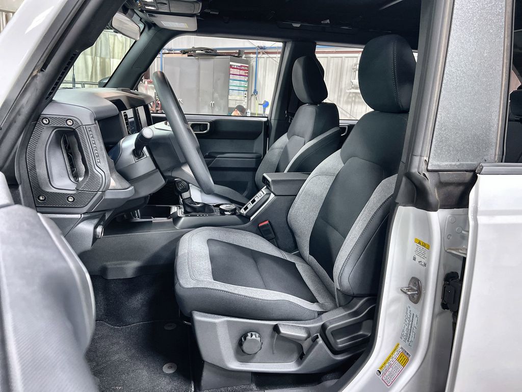 2025 Ford Bronco 4-Door Base - Photo 12