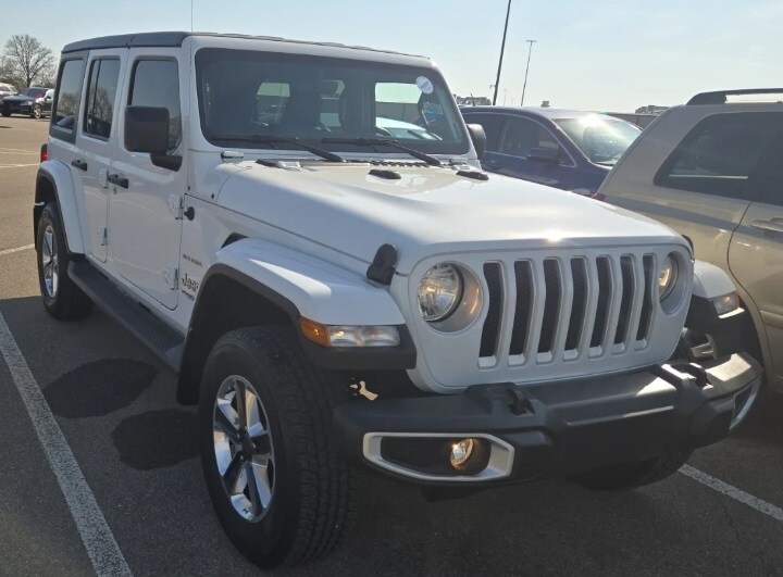 2022 Jeep Wrangler Unlimited Sahara photo 2