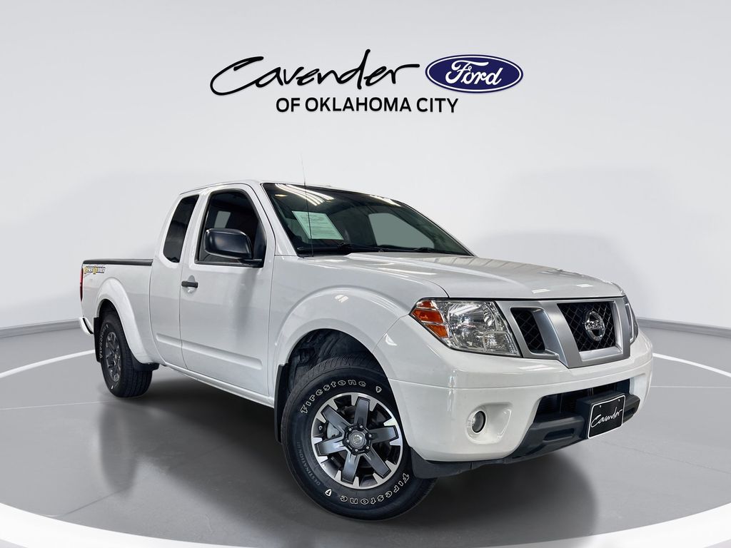 Glacier White 2018 Nissan Frontier Pickup Truck 4X2 5-Speed Automatic Overdrive