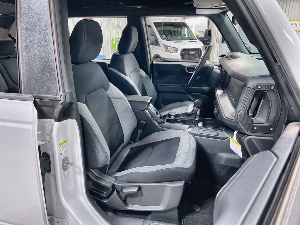 2025 Ford Bronco 4-Door Base - Photo 27
