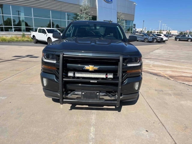 Used 2017 Chevrolet Silverado 1500 LT Z71 with VIN 3GCUKREC7HG338599 for sale in Oklahoma City, OK