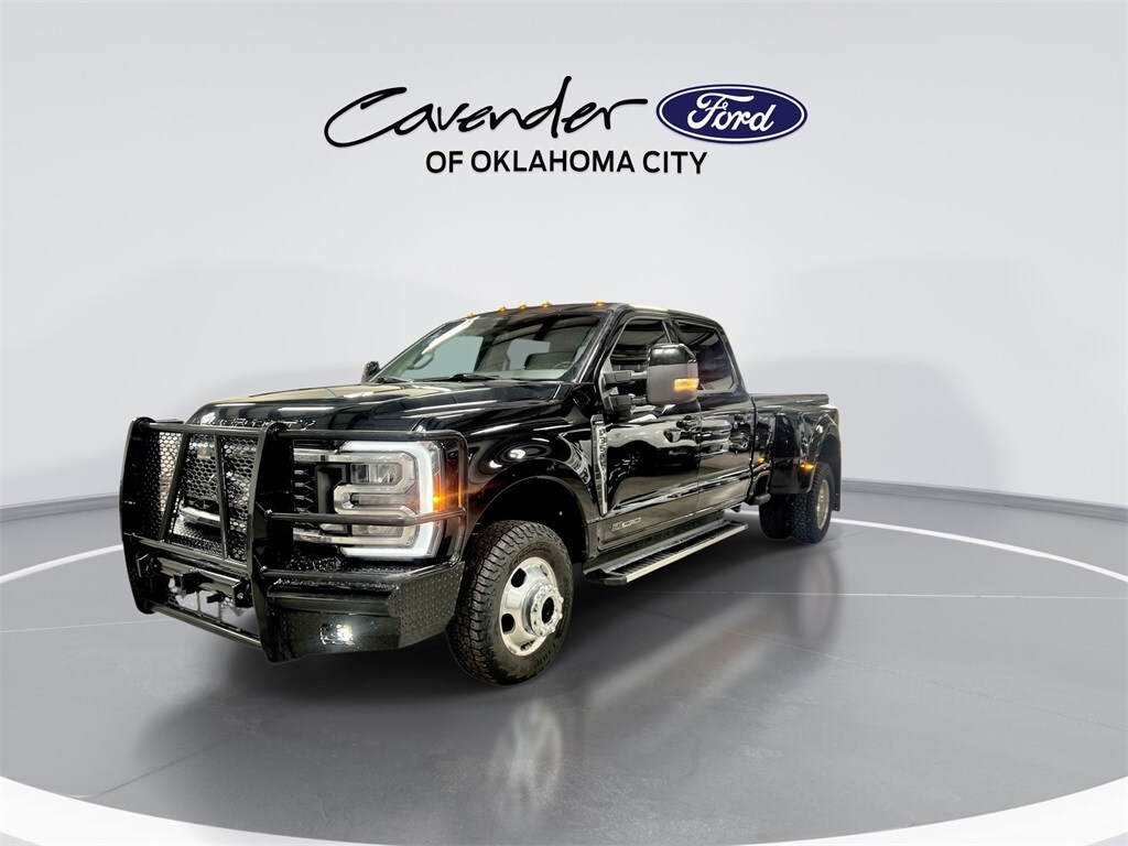 2024 Ford F-350 photo 3