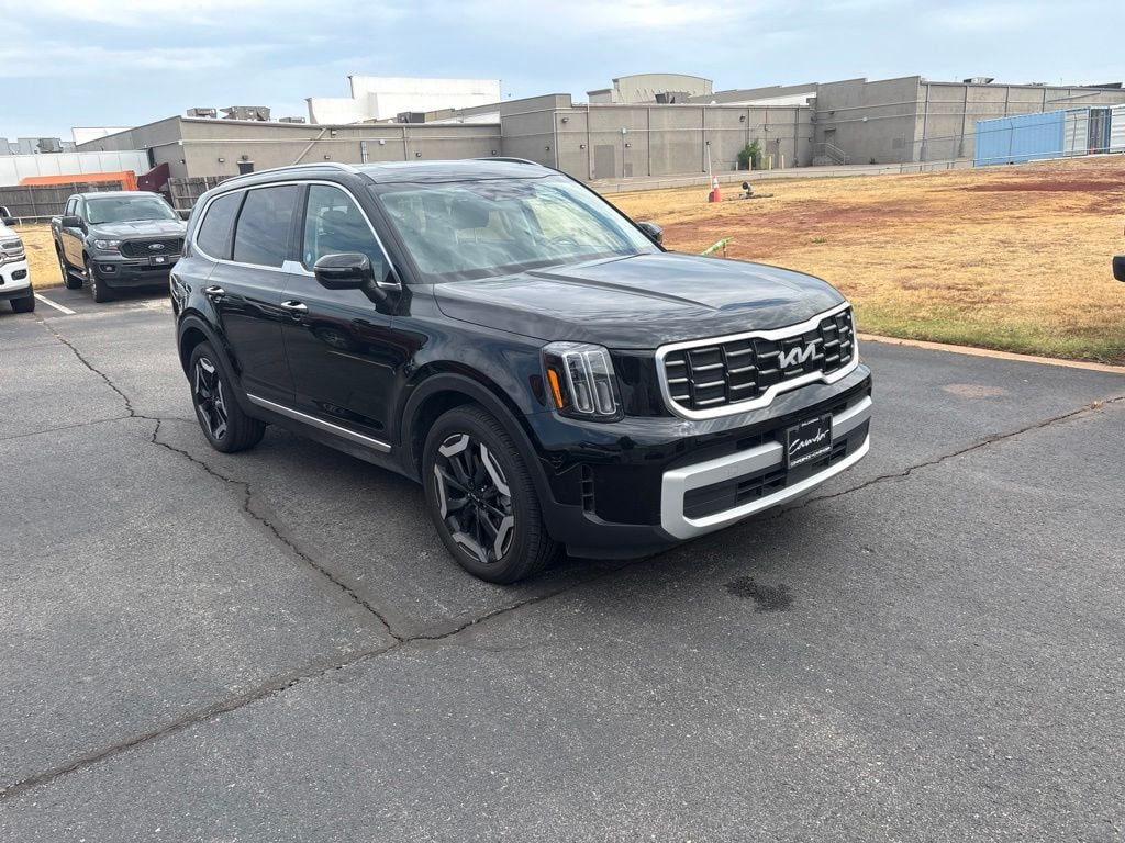 Certified 2025 Kia Telluride S SUV