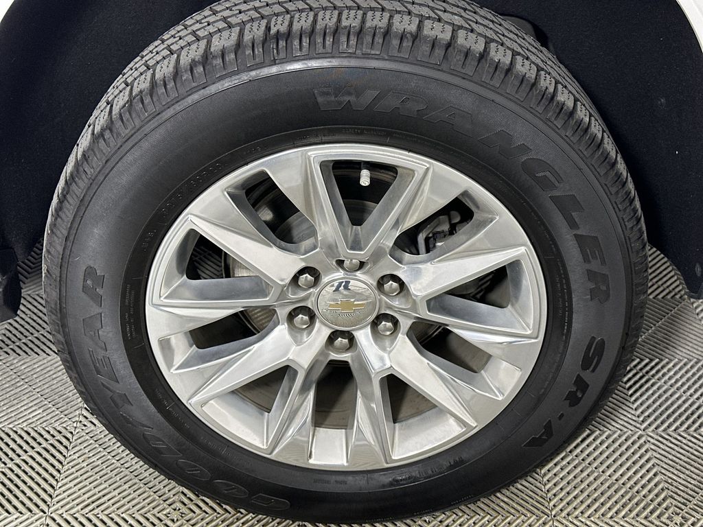 2024 Chevrolet Suburban Premier - Photo 34