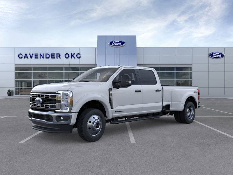 2026 Ford F-450 Super Duty XLT's photo