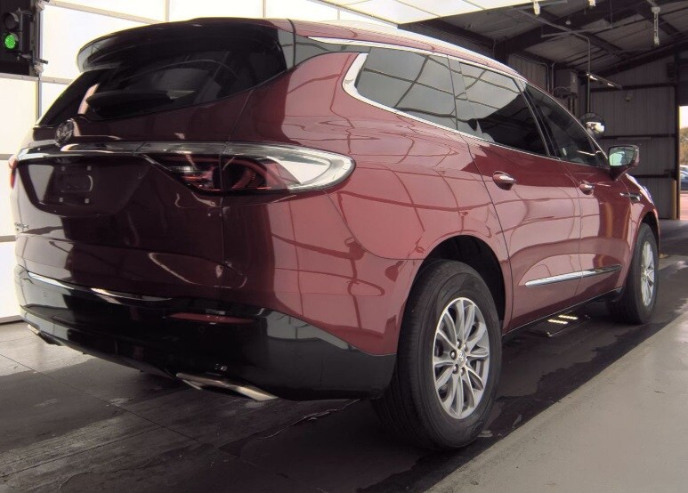 2024 Buick Enclave Premium photo 2