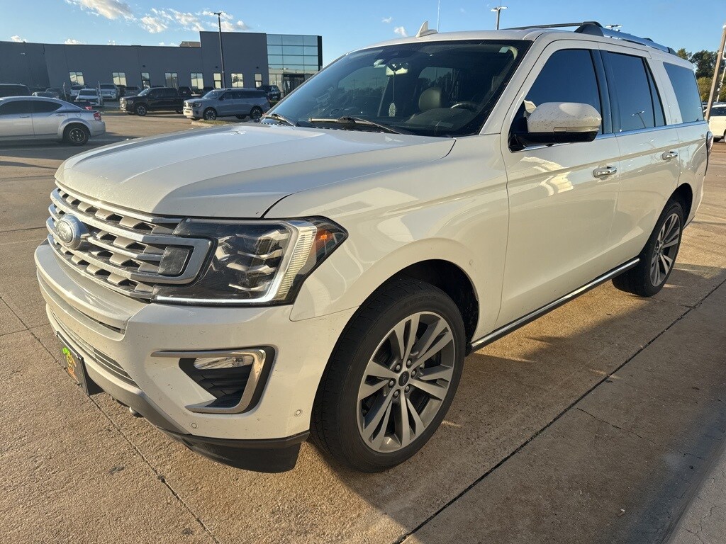 2021 Ford Expedition Limited photo 2