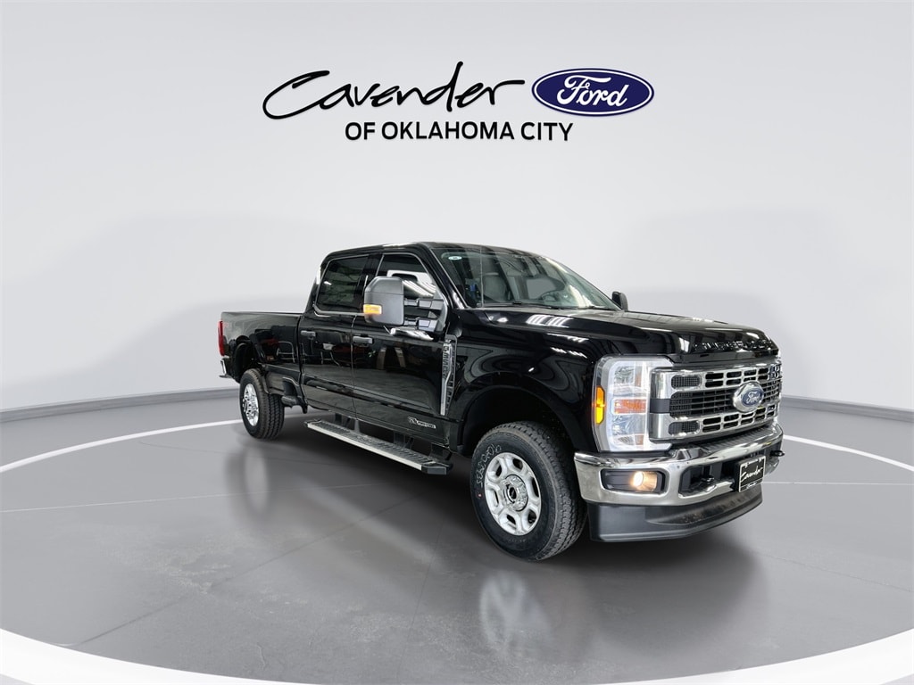 New 2025 Ford Super Duty F-350 XLT FX4 Off Road Truck Crew Cab