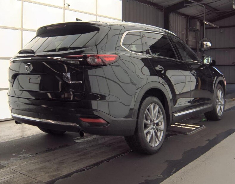 2023 Mazda CX-9 Grand Touring photo 2