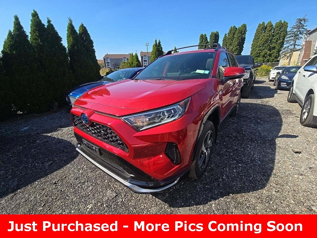 2021 Toyota RAV4 Prime XLE Premium photo 2
