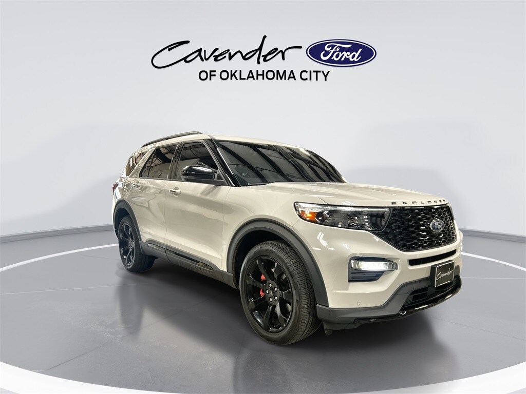 2023 Ford Explorer ST photo 2