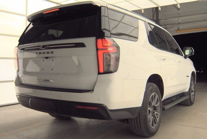 2021 Chevrolet Tahoe Z71 photo 2