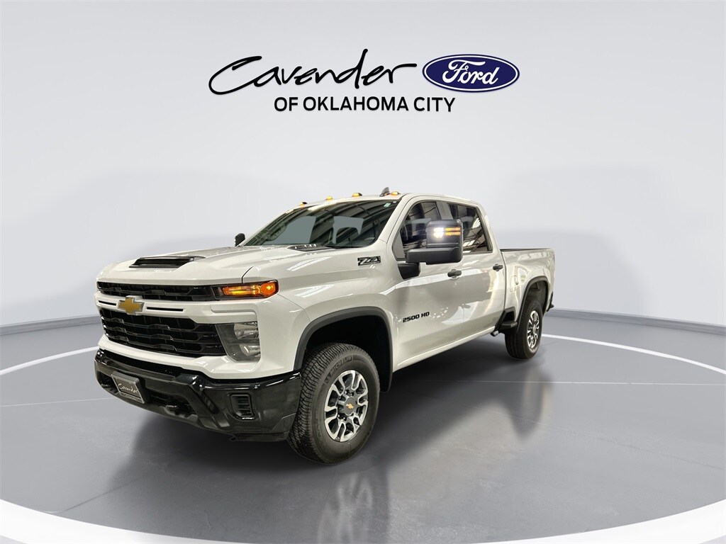 2024 Chevrolet Silverado 2500HD Custom Z71 photo 4