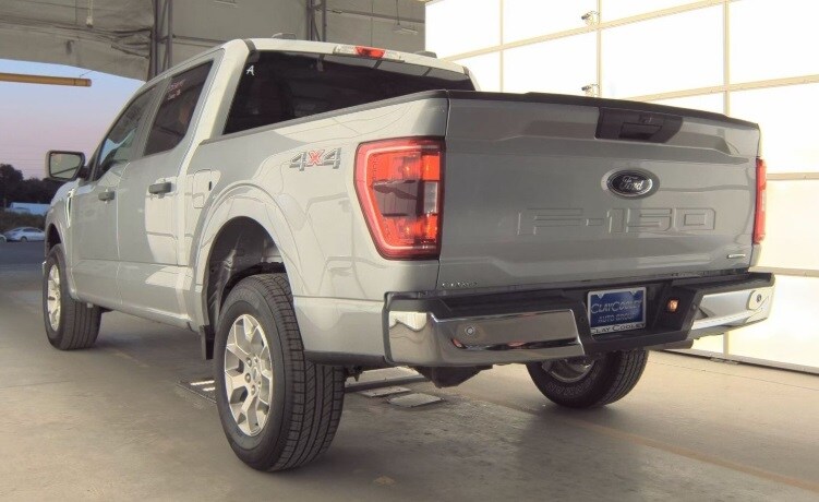2023 Ford F-150 XLT photo 3