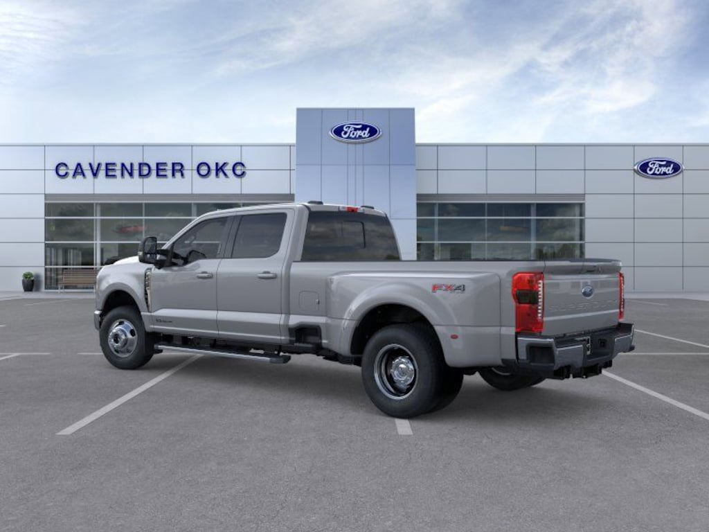 New 2026 Ford Super Duty F-350 Lariat FX4 Off Road Truck Crew Cab
