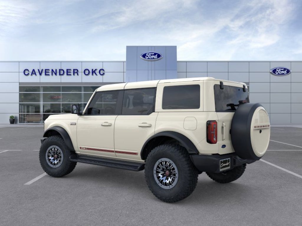 New 2026 Ford Bronco Outer Banks SUV