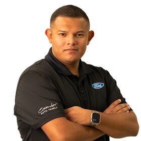 Staff member Sergio Sanchez from 23de07d6bbce