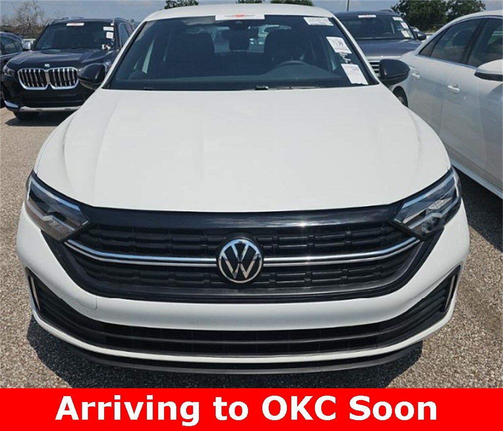 2024 Volkswagen Jetta 1.5T Sport photo 2