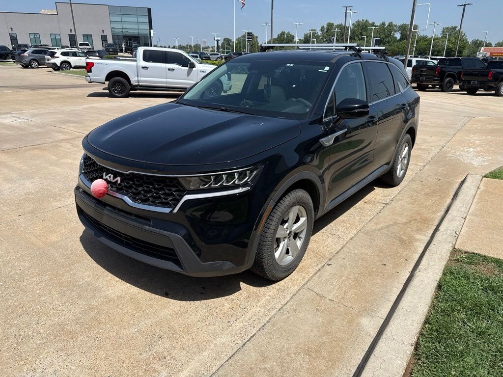 Used 2023 Kia Sorento LX SUV