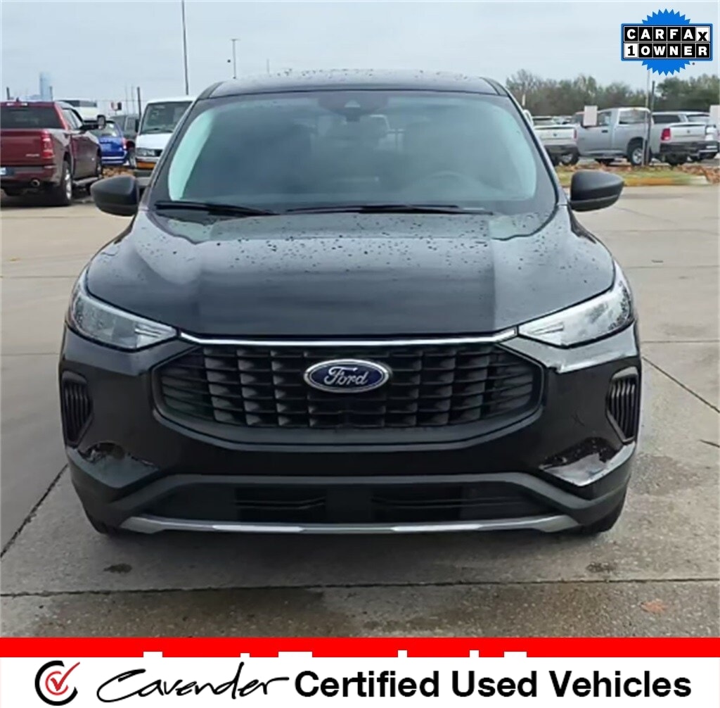 2023 Ford Escape Active's photo