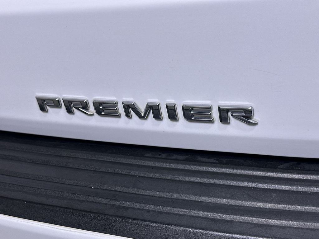 2024 Chevrolet Suburban Premier - Photo 33