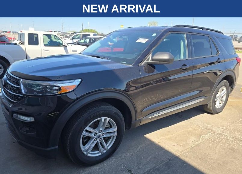 2023 Ford Explorer XLT 4WD's photo