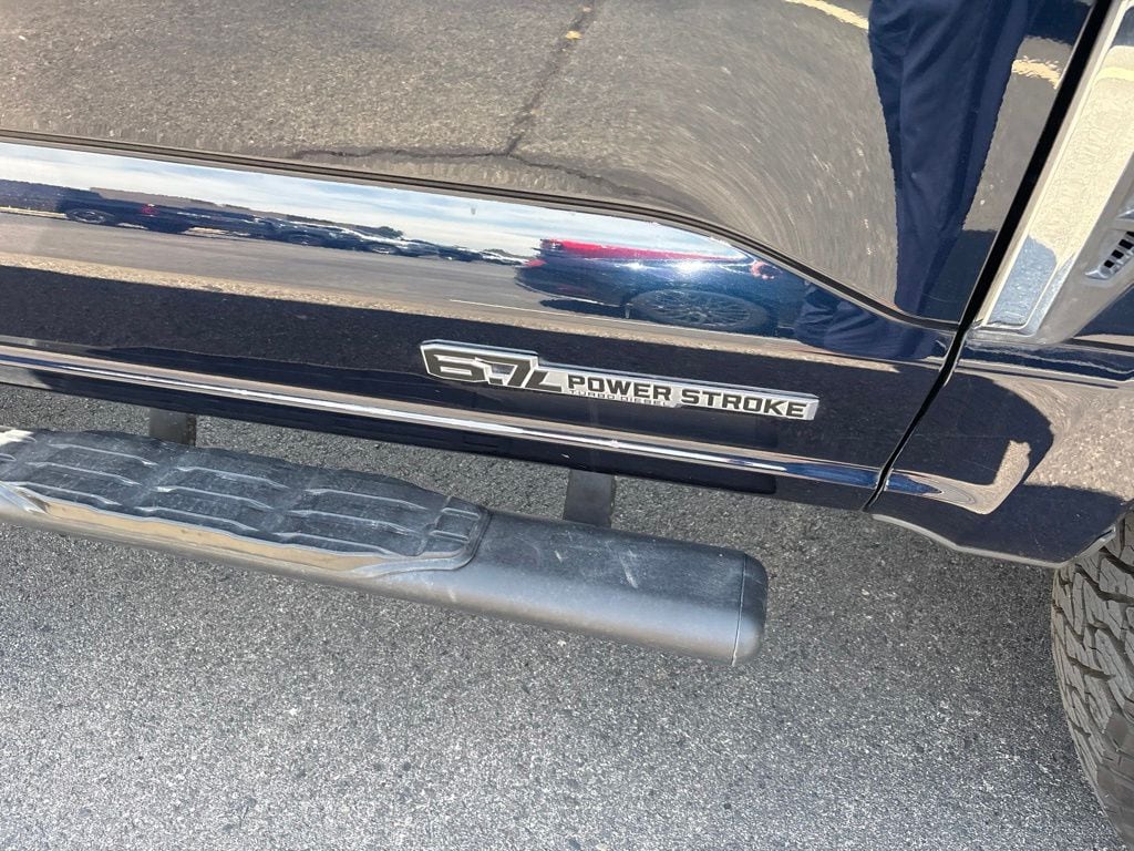 Used 2024 Ford F-250SD Lariat Truck