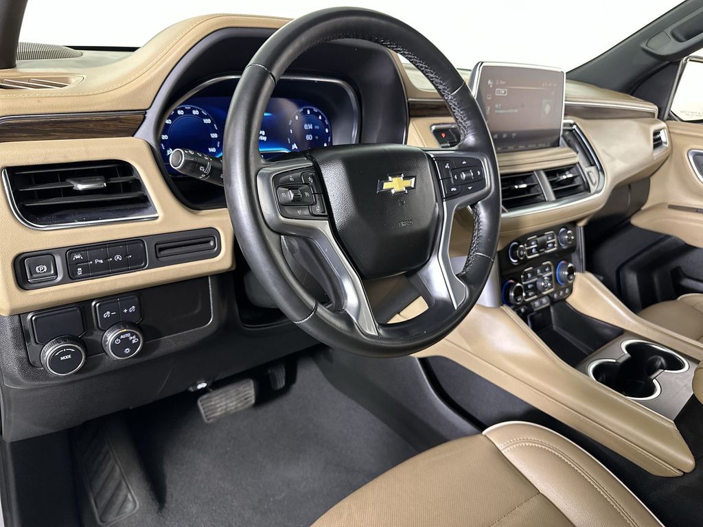 2024 Chevrolet Suburban Premier - Photo 10