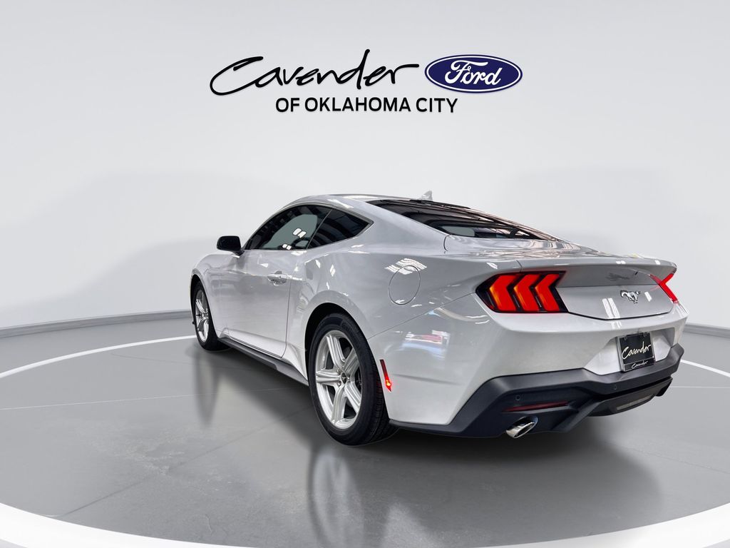 2026 Ford Mustang EcoBoost Fastback - Photo 6