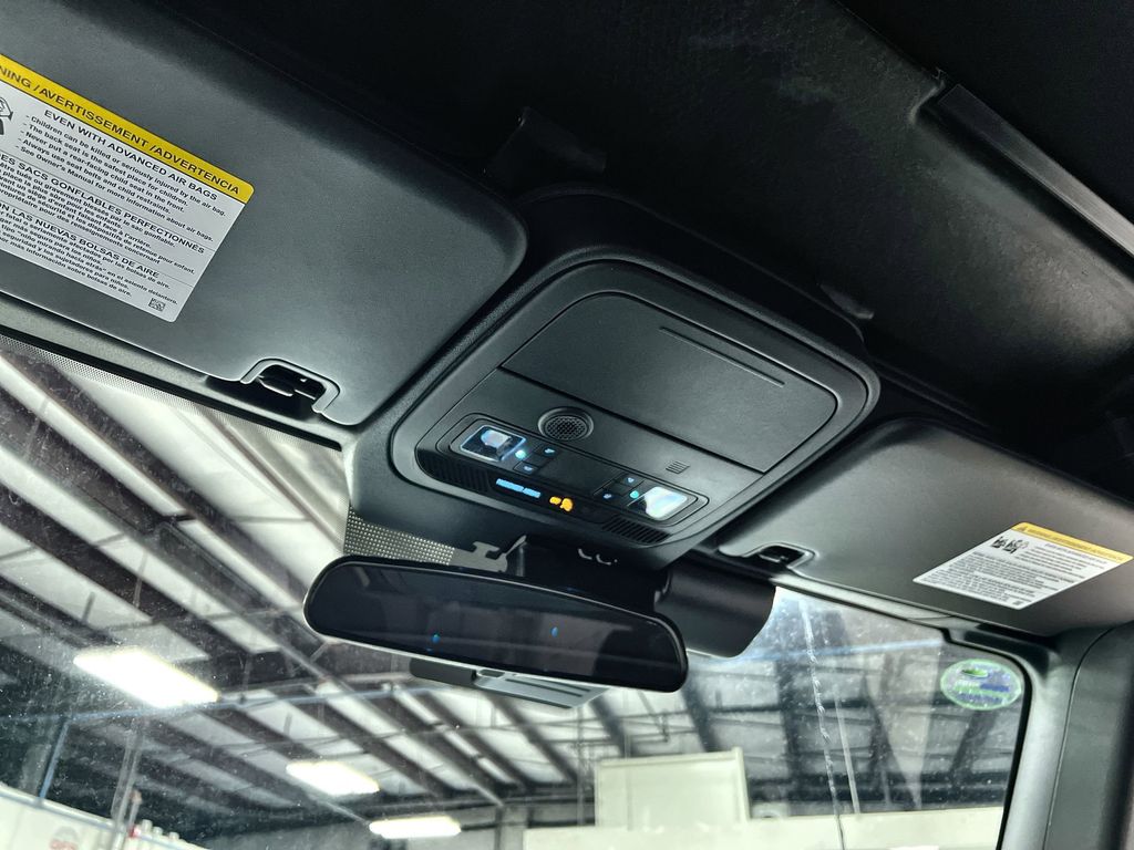 2025 Ford Bronco 4-Door Base - Photo 31