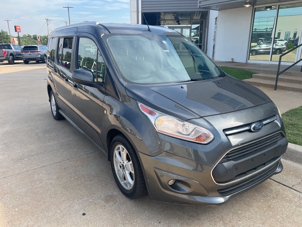 2017 Ford Transit Connect Titanium Wagon photo 4