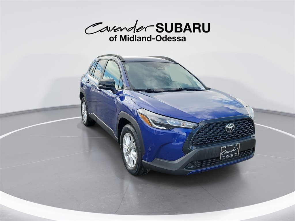 2025 Toyota Corolla Cross LE