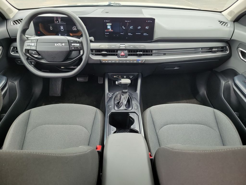 2025 Kia K4 LXS - Photo 14
