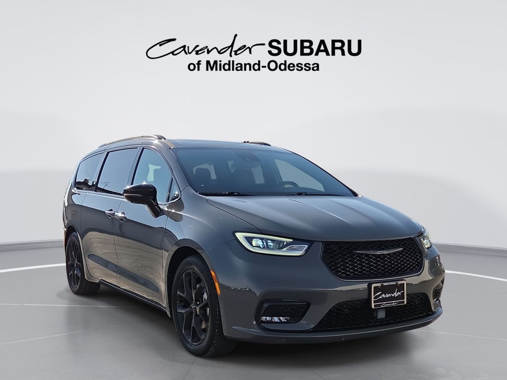 2023 Chrysler Pacifica Limited FWD