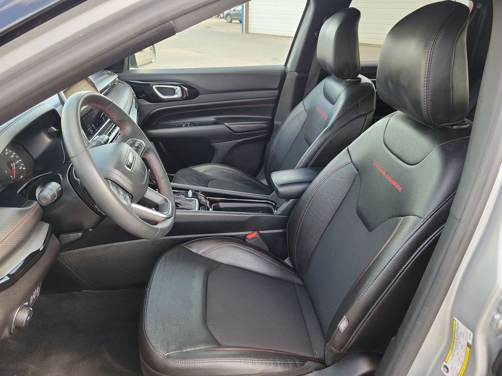 2025 Jeep Compass Trailhawk - Photo 16