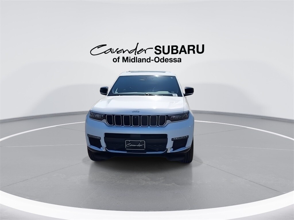 2024 Jeep Grand Cherokee Limited photo 3
