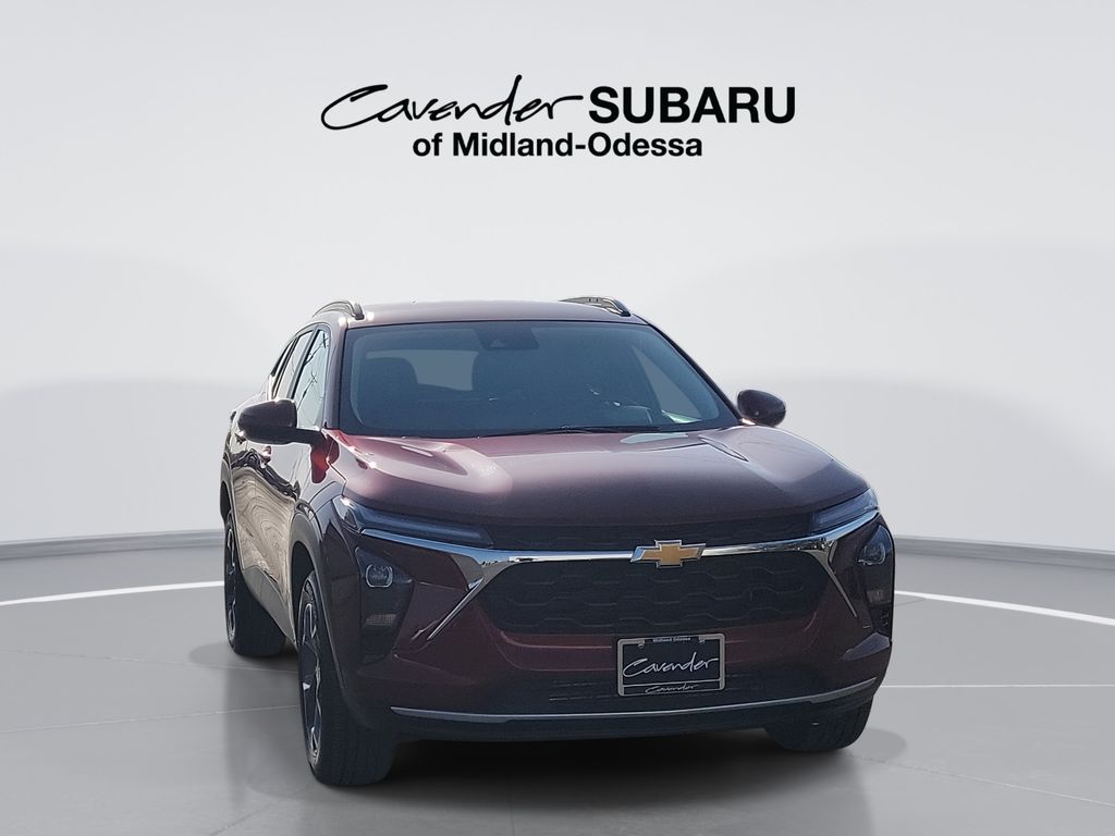Used 2025 Chevrolet Trax LT